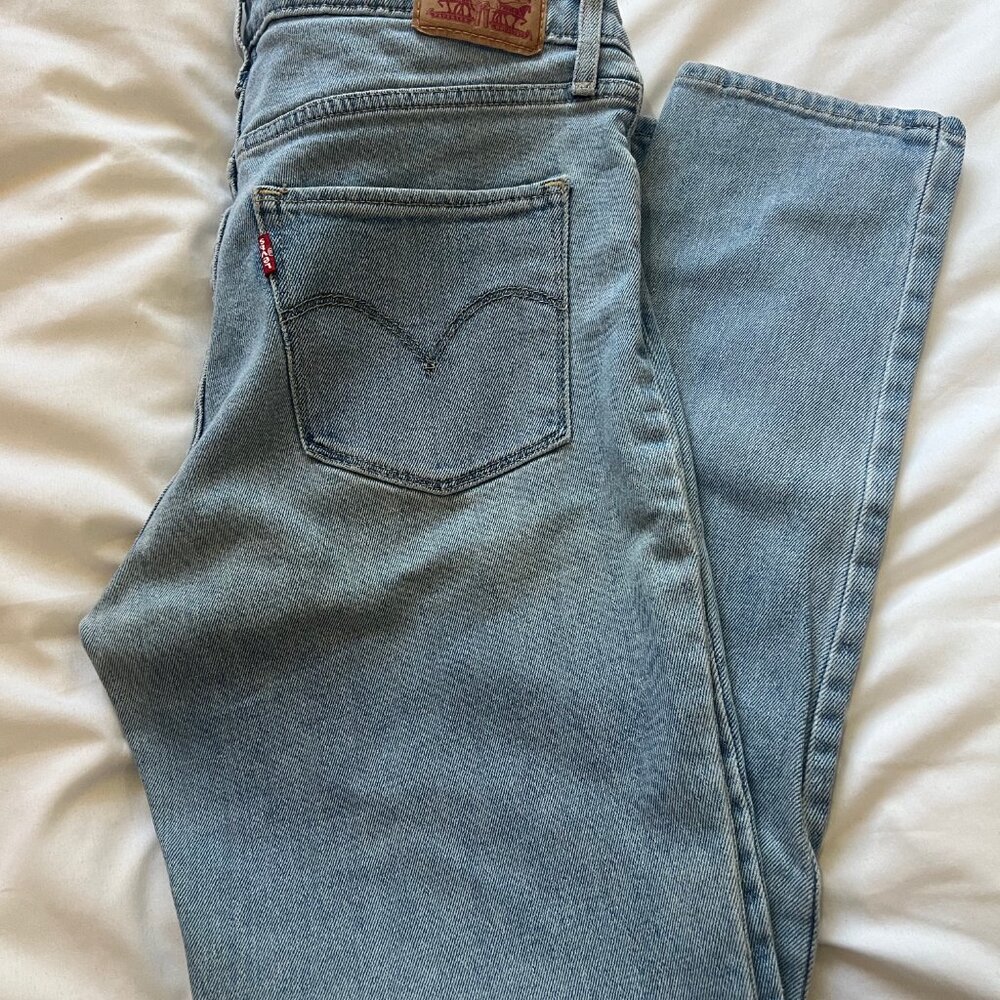 Levi's 721 High Rise Skinny Jeans